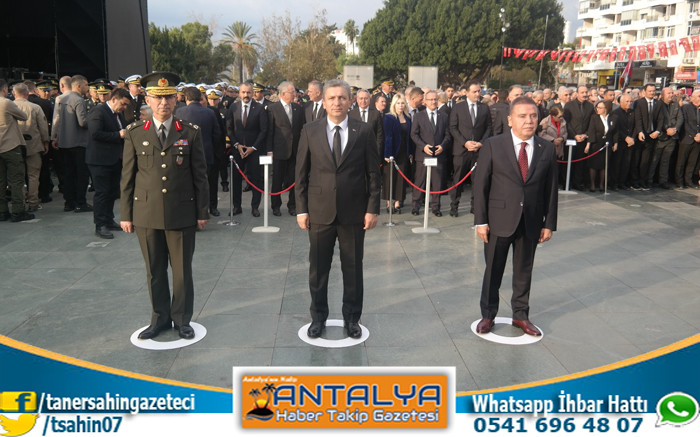 Atatürk Antalya'da Saygıyla Anıldı